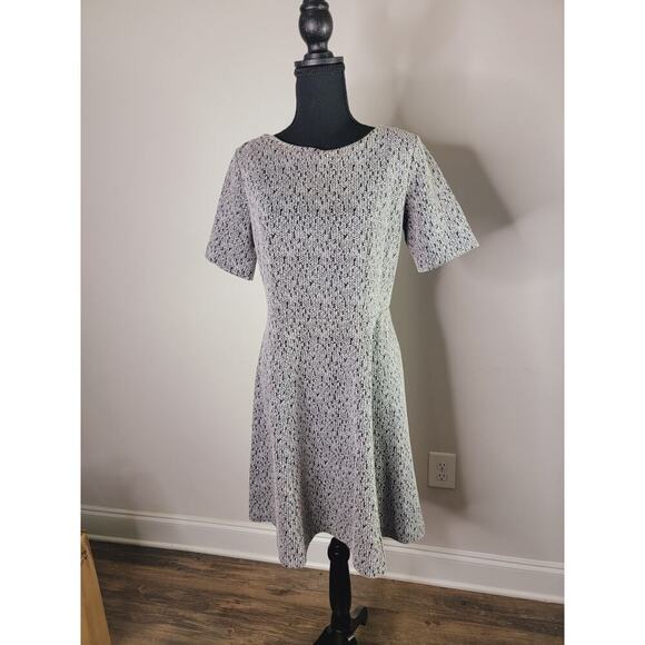 Ann Taylor Dresses & Skirts - Anne Taylor Tweed Petite Mini Classic Short Sleeve Dress size 8